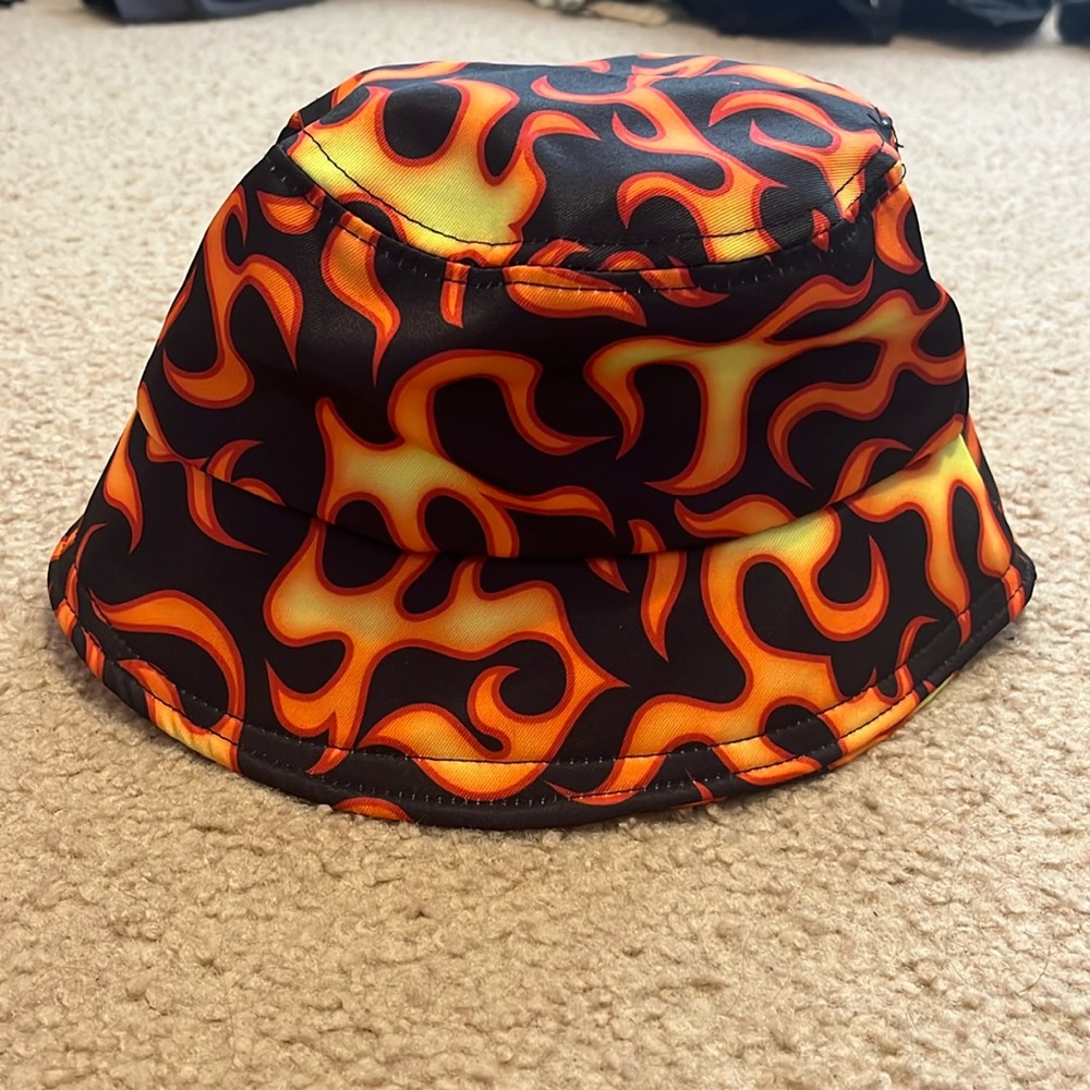 Fire Print Bucket Hat, OS